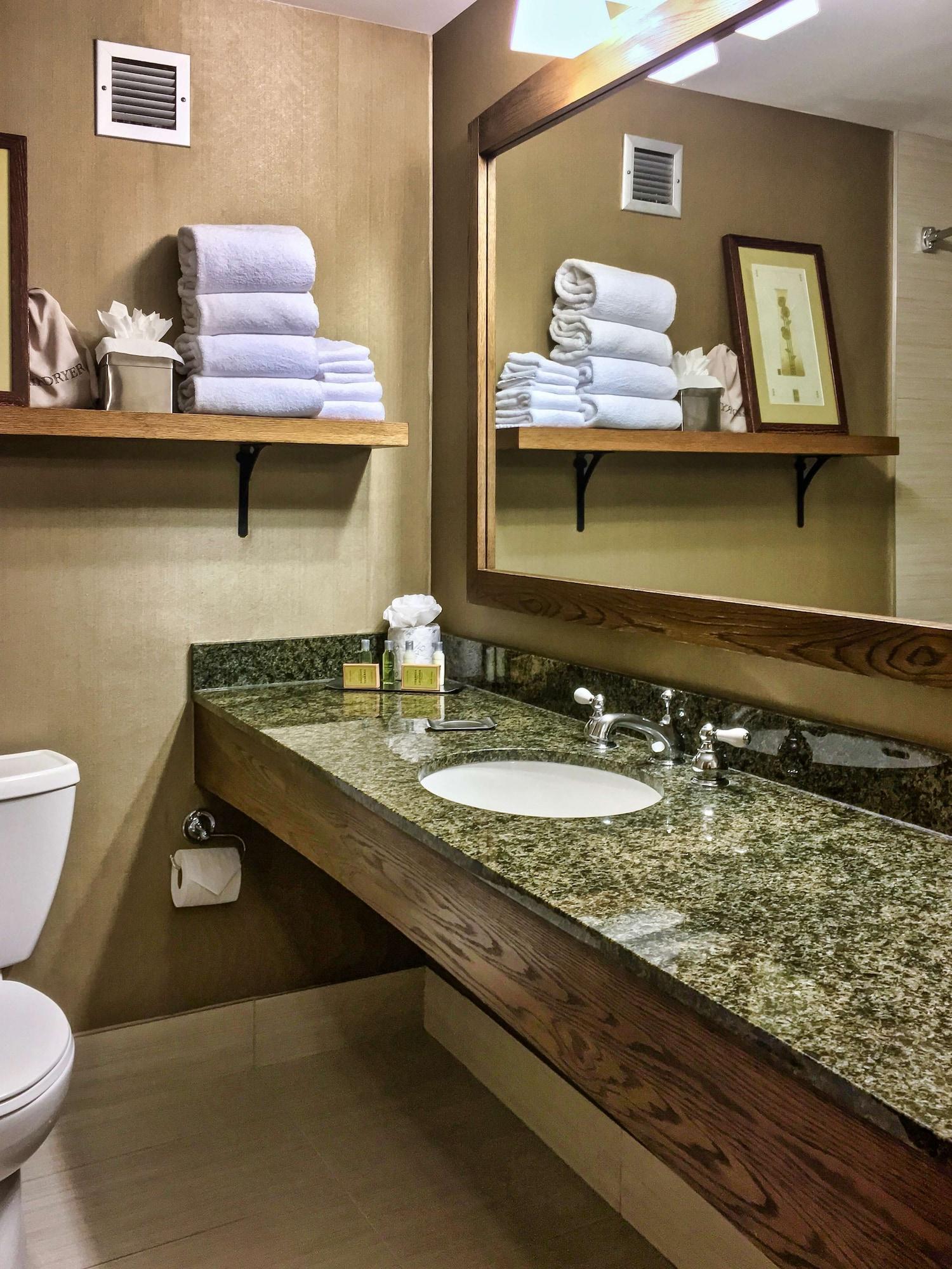 Doubletree By Hilton Libertyville-Mundelein Bagian luar foto
