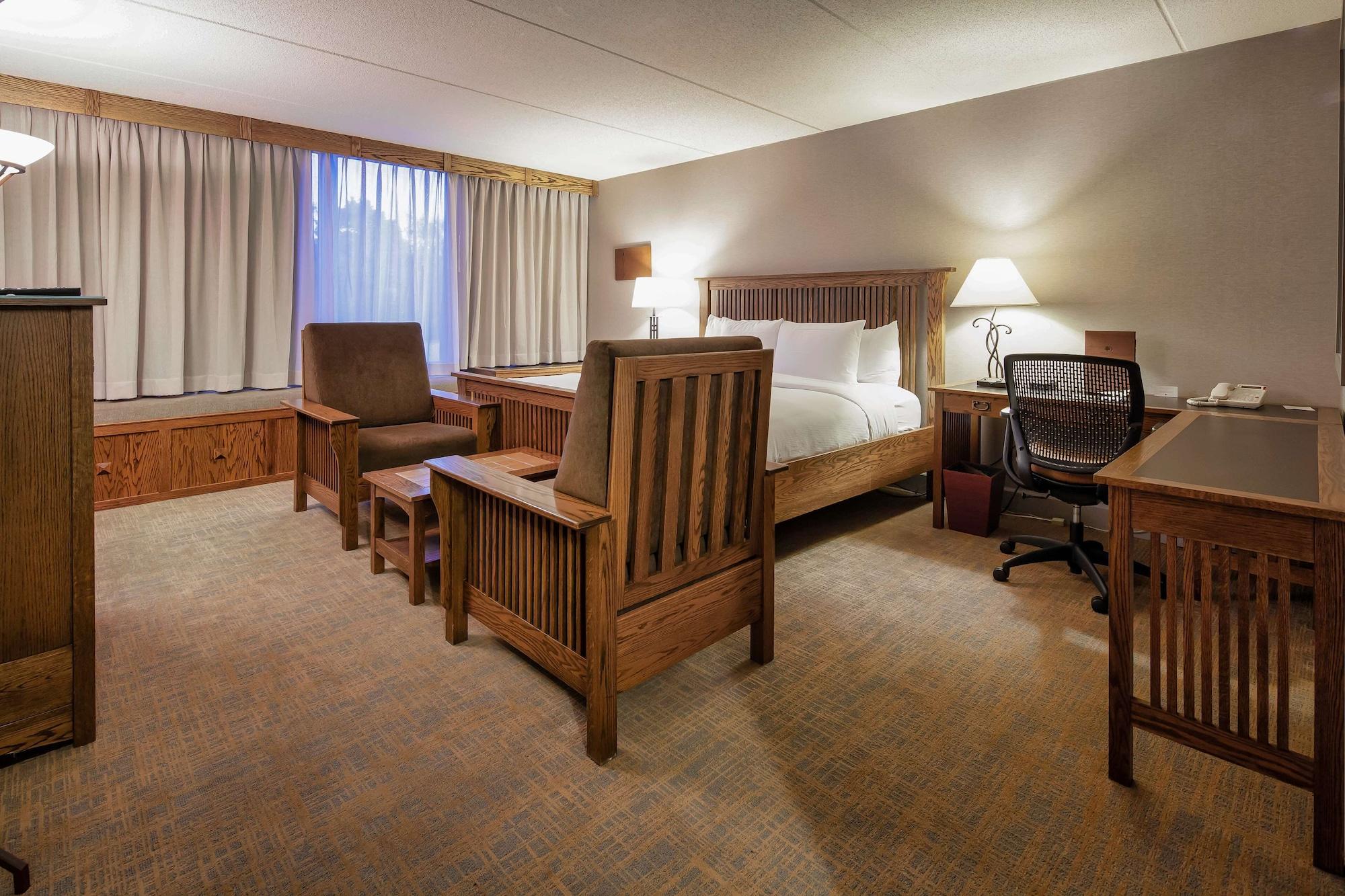 Doubletree By Hilton Libertyville-Mundelein Bagian luar foto