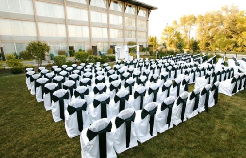 Doubletree By Hilton Libertyville-Mundelein Bagian luar foto